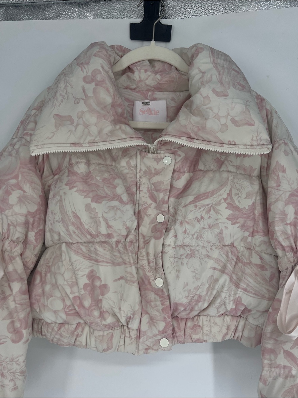 Selkie Pink & Cream Floral Cropped Bow Sleeve Coquette Puffer Jacket Coat M - Picture 3 of 8